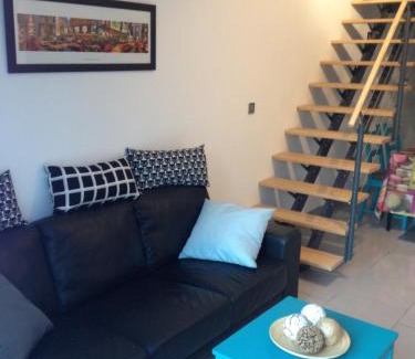 Grans Apartment | Budget-Friendly Studio A Grans with 9/10 Guest Rating