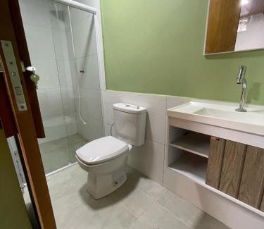 Macae House | Independent Suite with Air, Wifi & Smart TV - 10/10 Rating