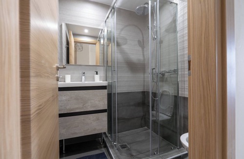 Vyronas Apartment | Studio Ag Ioannis m station 1 bed 2 pers by MPS