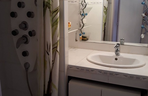 Le Grau-Du-Roi Apartment | Relax in an Air-Conditioned Cabin with Pool at Grau du Roi