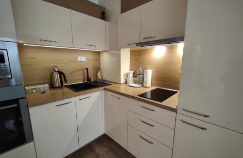 Pomorie Apartment | Top-Rated Studio Aivasovskij Park Steps from the Beach