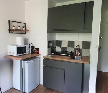 Nord Apartment | Cozy Studio Aix with Parking and Family-Friendly Amenities