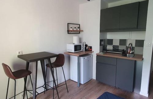 Nord Apartment | Cozy Studio Aix with Parking and Family-Friendly Amenities