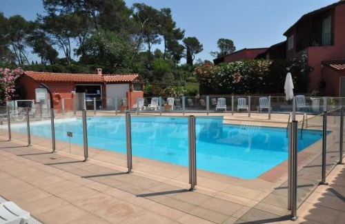 Mouans-Sartoux Apartment | Cozy Albatros Studio with Pool & Terrace near Golf St-Donat