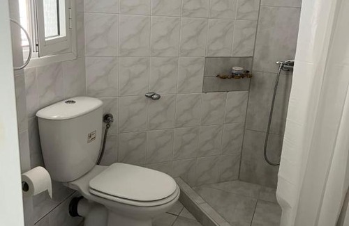 Salamis Apartment | Budget-Friendly Studio Algo 3: Child Friendly Retreat