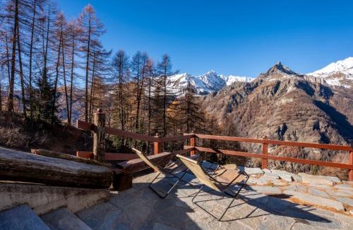 Valtournenche Apartment | Discover Studio Ancienne Bergerie - Top Rated & Family Friendly