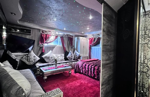 Casablanca City Center Apartment | Family-Friendly Studio Anfa: Rated 10/10 by Guests