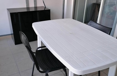 Anglet Apartment | Pet-Friendly Studio Anglet with Family Amenities & 9/10 Rating