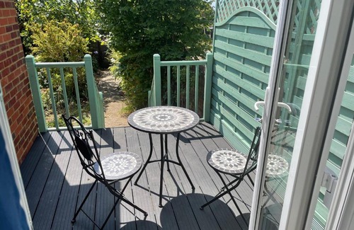 Worthing Apartment | Cozy Studio Annie: A Perfect Stay Awaits You
