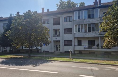 Vukovar Apartment | Cozy Studio Apartment Šapudl - Child-Friendly Retreat