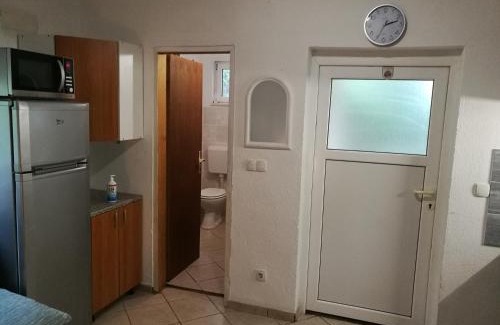Silba Apartment | Cozy Studio Apartment BETA - Pet and Child Friendly Retreat