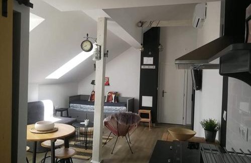 Dreznik Grad Apartment | Top-Rated Studio Apartment HANA with Hot Tub & Family-Friendly