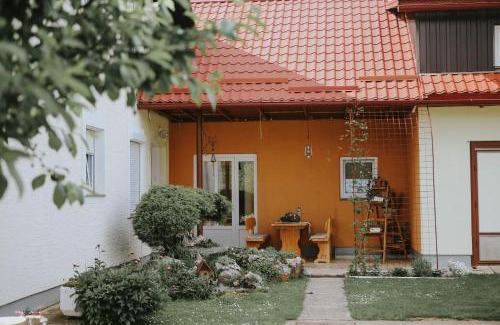 Perusic Apartment | Top-Rated Studio Apartman Krosna with Family-Friendly Amenities