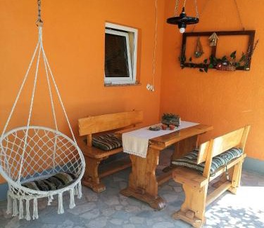 Perusic Apartment | Top-Rated Studio Apartman Krosna with Family-Friendly Amenities