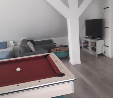 Breznik Plesivicki Apartment | Stylish Studio Apartment in Zagreb with Pool & Dining