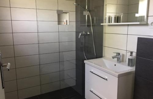 Tuhelj Apartment | Deluxe Studio Apartmani BISER: Family-Friendly & Hot Tub