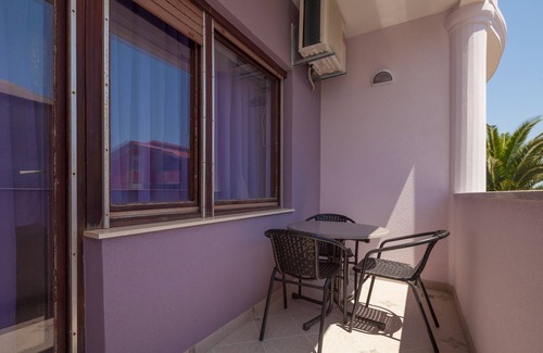 Kastel Novi Apartment | Cozy Studio Apartment Mara with Kitchen and Breakfast
