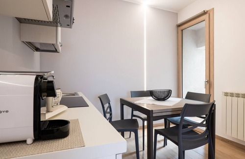 Mistretta Apartment | Studio Apartment 3 with View, Wi-Fi and Air Conditioning