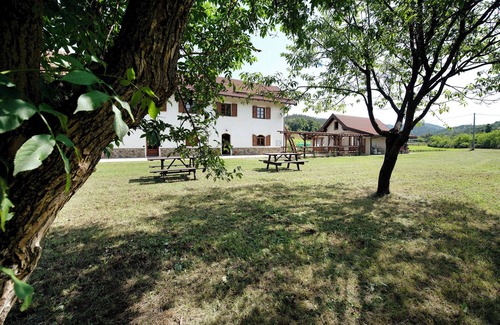 Sassello Apartment | Studio Apartment 'Ant Ra Prina Verde' with Mountain View