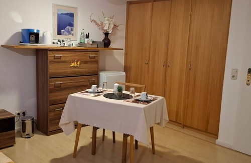 Linsengericht Apartment | Studio Apartment 'Spessartruhe' with Shared Terrace and Wi-Fi