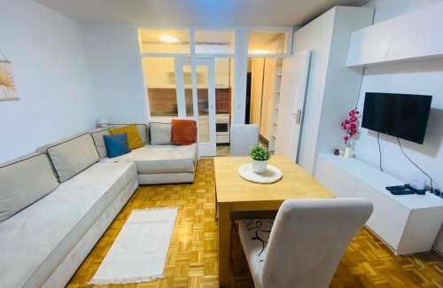 Novi Grad Sarajevo Apartment | Pet-Friendly Studio Apartment Dobrinja with 9.9 Rating