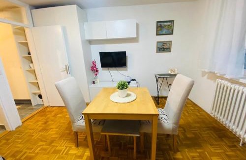 Novi Grad Sarajevo Apartment | Pet-Friendly Studio Apartment Dobrinja with 9.9 Rating