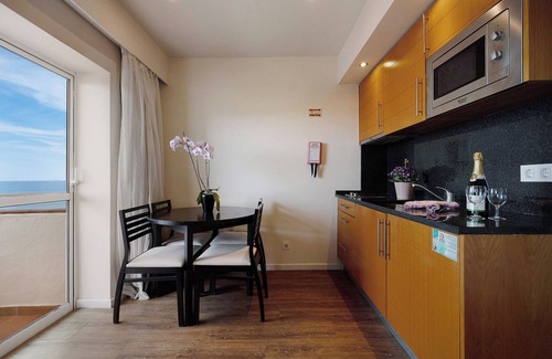 Torralta Apartment | Unforgettable Stay at Estúdio Vista Mar Atlântico with Pool