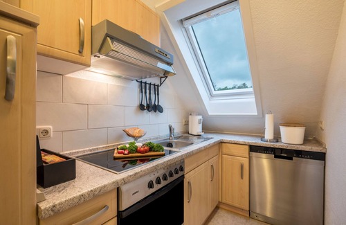 Soltau Apartment | Cozy Studio Apartment 'Ferienwohnung 1 Soltau' with Garden