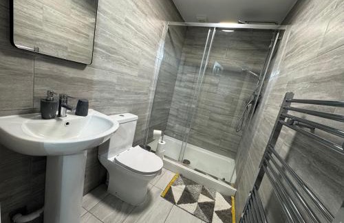 Stanhope Apartment | Studio Apartment