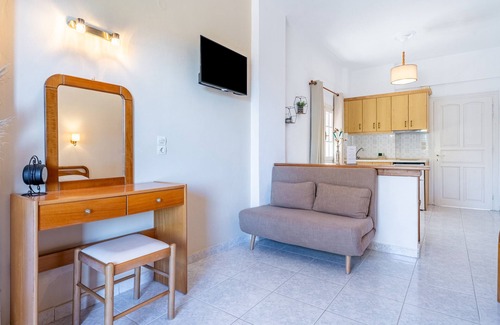 Astrakeri Apartment | Studio Apartment 'GRAND 4' with Sea View, Wi-Fi and Air Conditioning
