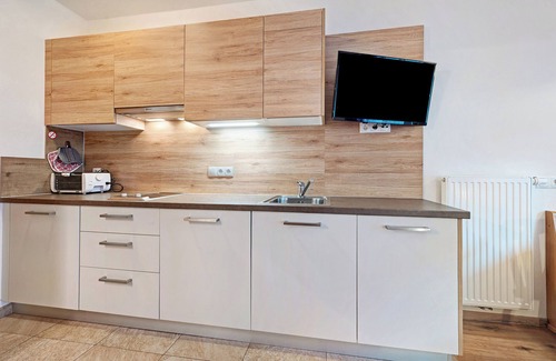 Racines Apartment | Mountain View Studio Apartment "Heiserhof - Holunder" Awaits