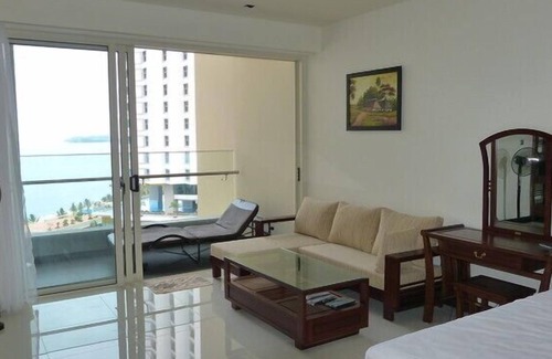Tran Phu Beach Apartment | Cozy Studio Apartment in Premier 5-Star Building