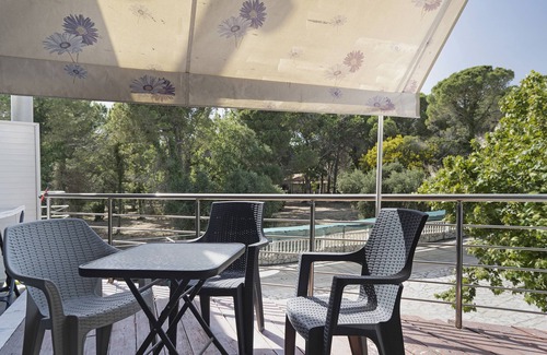Pidima Kyras Apartment | Cozy Studio Apartment 'Iguana 8' with Oceanfront Views