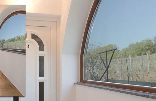 Caska Apartment | Seaview Studio Apartment in Novalja with Terrace & Pool