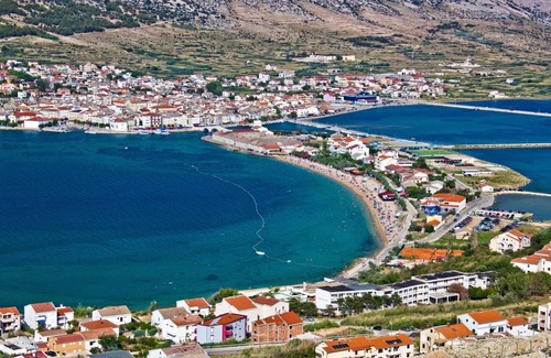 Caska Apartment | Seaview Studio Apartment in Novalja with Pool & Terrace