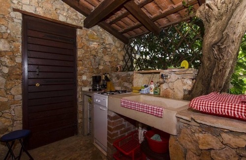 Razanj Apartment | Cozy Studio Apartment in Ražanj with Ocean View & Terrace