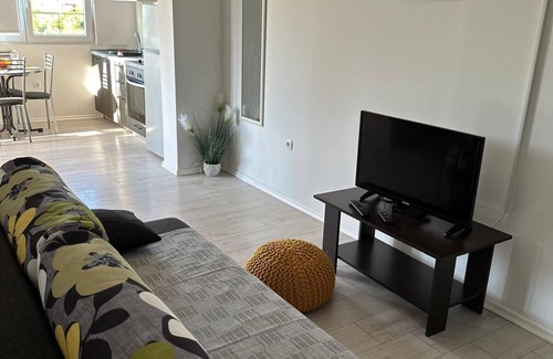 Trpanj Apartment | Cozy Studio Apartment in Trpanj with Ocean View Terrace