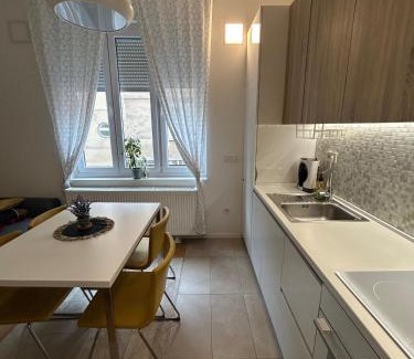 Donji Grad Apartment | Studio Apartment Ivy