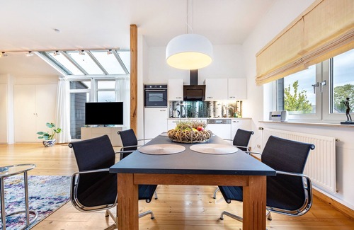 Bleckede Apartment | Studio Apartment 'Lüneburg': Private Garden & Ocean View