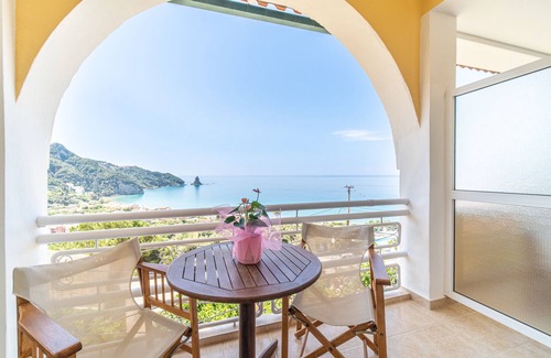 Agios Gordios Apartment | Cozy Mazis Studio B2 with Sea View, Balcony & Wi-Fi