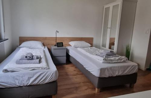 Oberesslingen Apartment | Convenient Studio Apartment Near S-Bahn - Rated 9.2/10