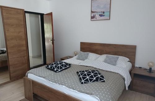 Sreser Apartment | Child-Friendly Studio Apartment Nikola with Top Guest Ratings