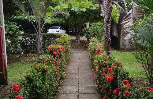 Parrita Apartment | Cozy Studio Apartment 3 Miles from the Ocean with Pool
