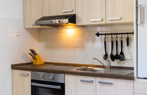 Trinajstici Apartment | Cozy Studio Apartment Raspolic with Breakfast & Kitchen