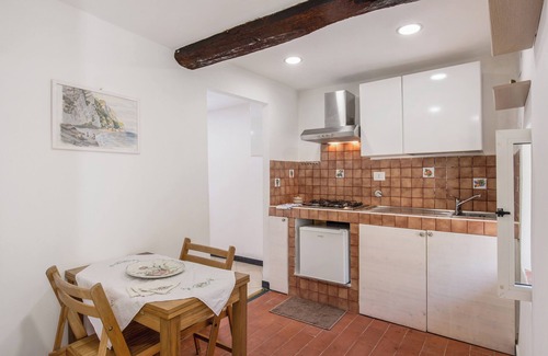 Semorile Apartment | Gorgeous Tavernetta in Campagna: Ocean View & Garden Retreat