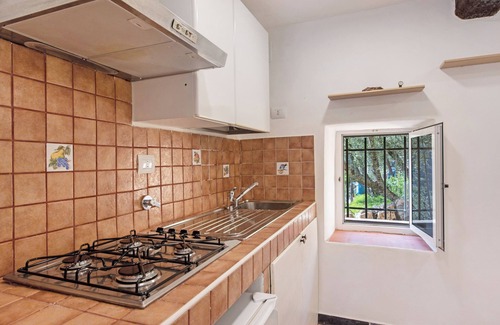 Semorile Apartment | Gorgeous Tavernetta in Campagna: Ocean View & Garden Retreat