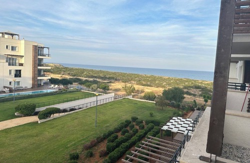 Bafra Apartment | Seaside Studio Apartment Thalassa: Family-Friendly Escape