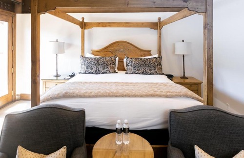 Deer Valley Hotel | Modern Studio Apartment with Hot Tub & Family Friendly Amenities