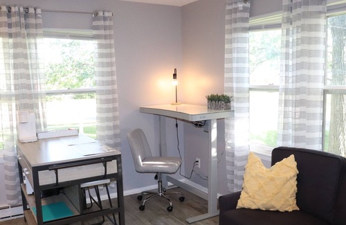 Oswego Apartment | Studio APT | 2 min drive to Downtown Oswego | Fast WIFI