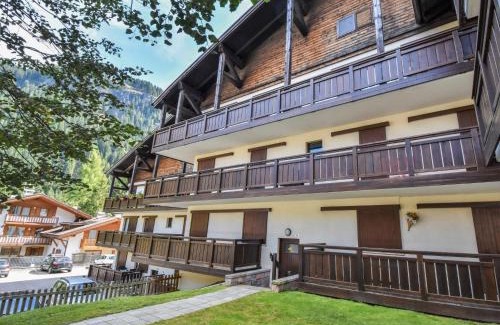 Alba Apartment | Pet-Friendly Studio Marmolada-5: Family Comfort Awaits